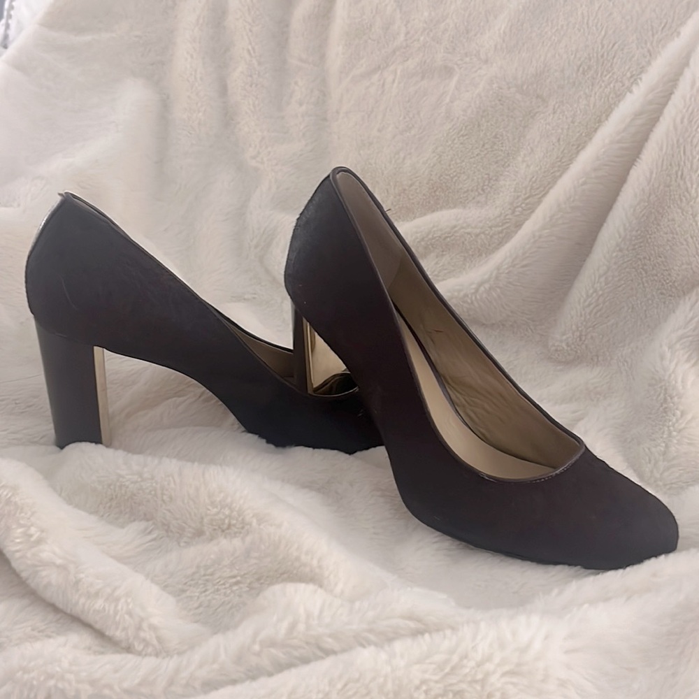 ANN TAYLOR - gorgeous Size 8 block heel